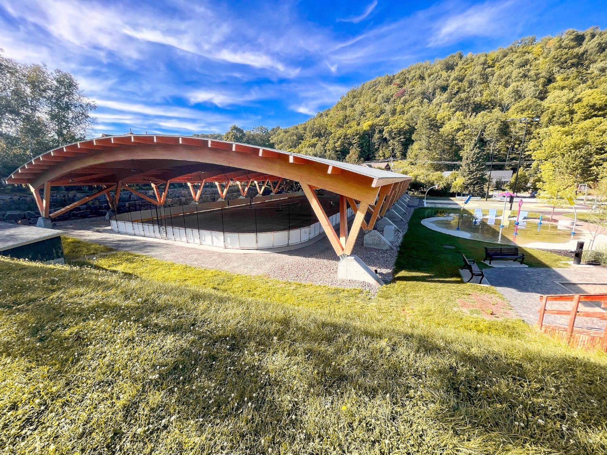 Condo Moderne, Escapade Vacance, Vue Sur Montagnes Exterior foto