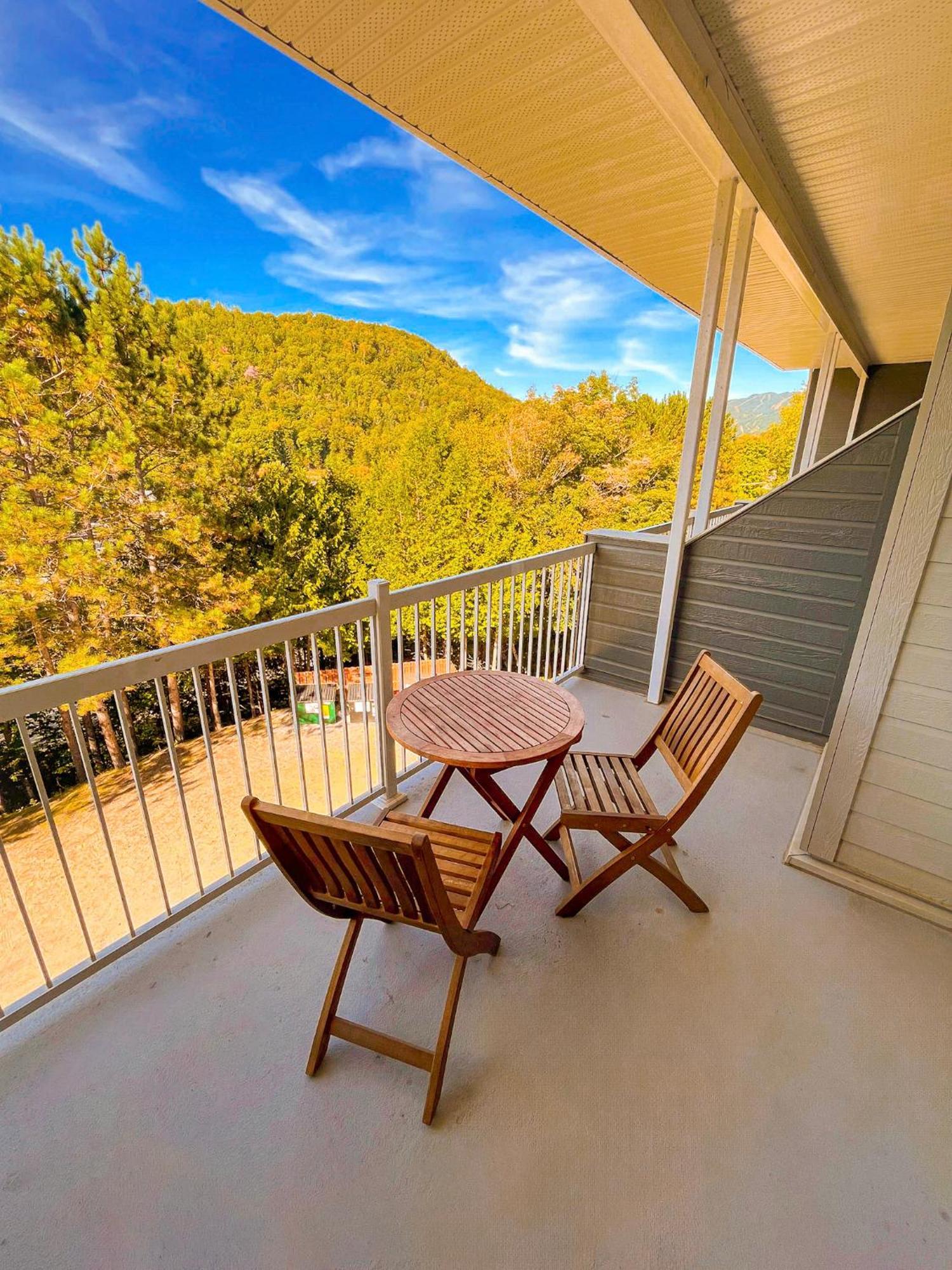 Condo Moderne, Escapade Vacance, Vue Sur Montagnes Exterior foto