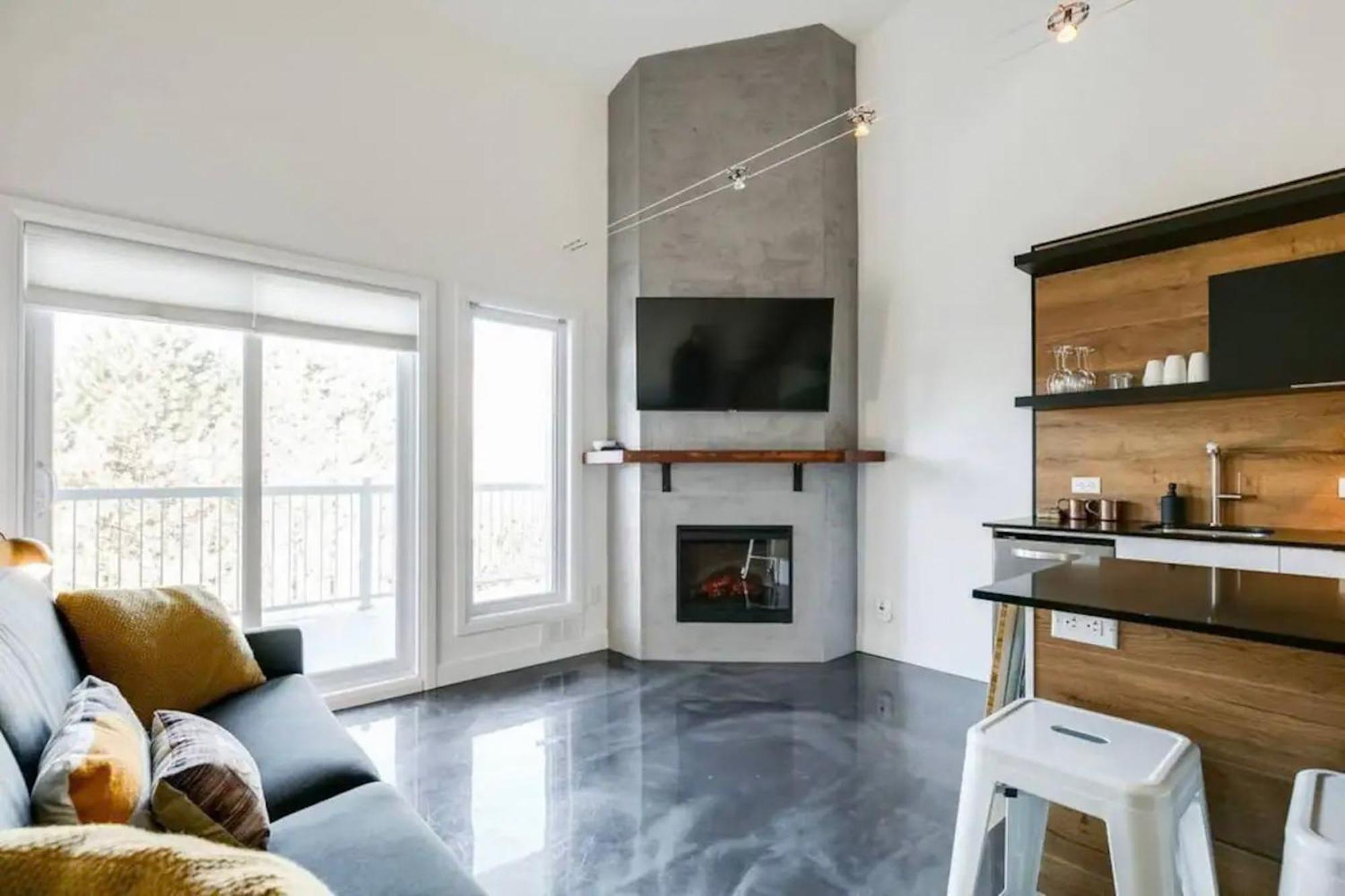 Condo Moderne, Escapade Vacance, Vue Sur Montagnes Exterior foto